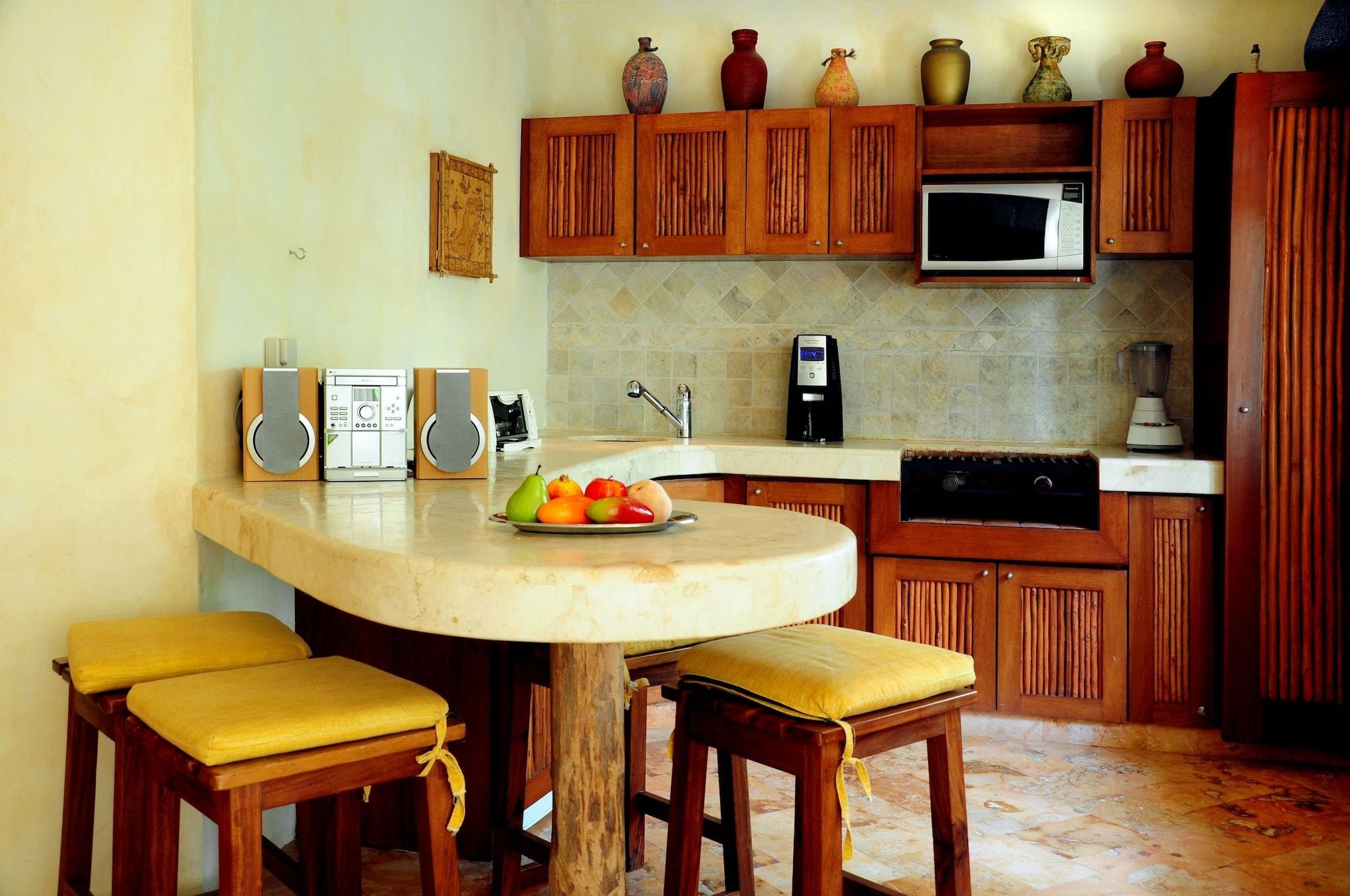 Villas Sacbe Condo Hotel And Beach Club Плая-дель-Кармен Экстерьер фото