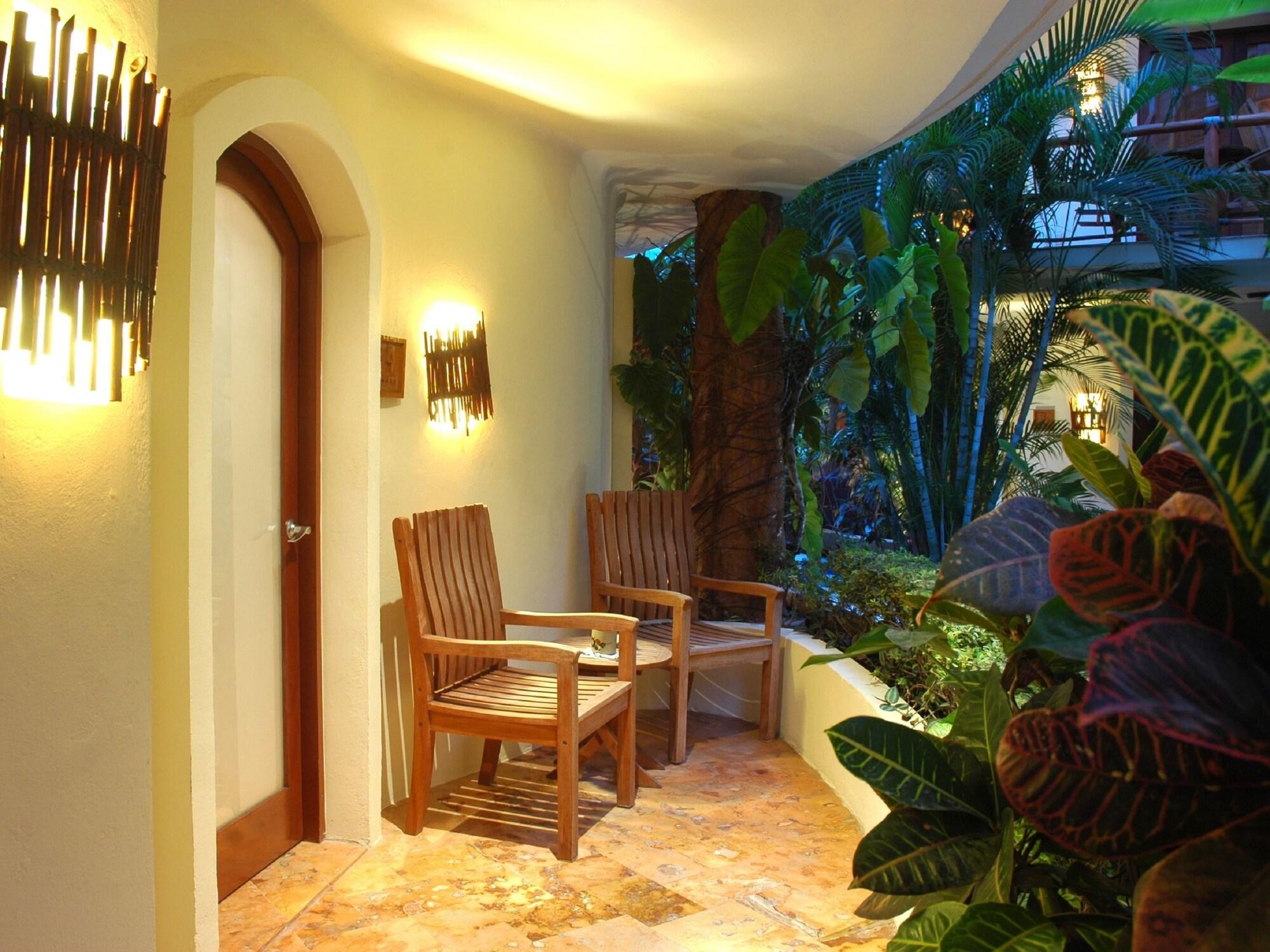 Villas Sacbe Condo Hotel And Beach Club Плая-дель-Кармен Экстерьер фото